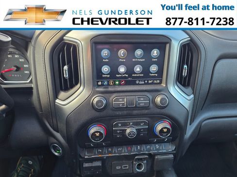 Used 2021 Chevrolet Silverado 1500 LT Trail Boss w/ Convenience Package II AWD/4WD image 8