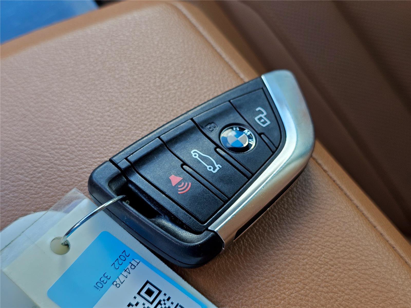 Used 2022 BMW 330i xDrive Sedan w/ Driving Assistance Package AWD/4WD image 31