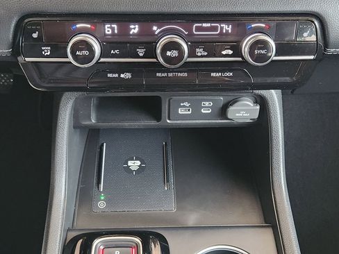 Certified 2024 Honda Pilot Touring image 18
