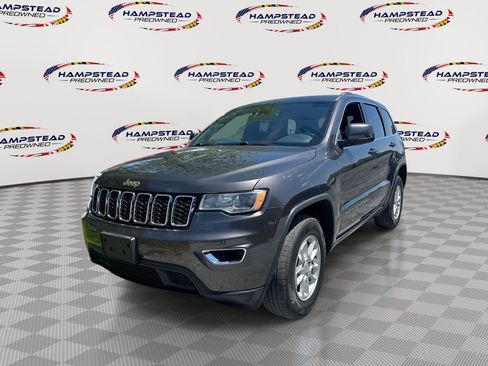 Used 2019 Jeep Grand Cherokee Laredo AWD/4WD image 1