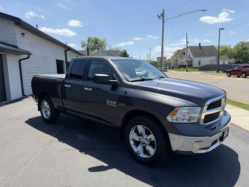 Used 2018 RAM 1500 Classic SLT AWD/4WD image 4