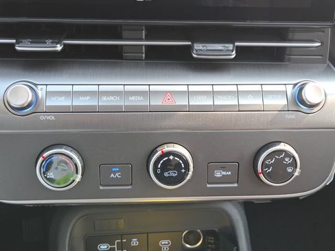 New 2026 Hyundai Kona SE AWD/4WD image 32