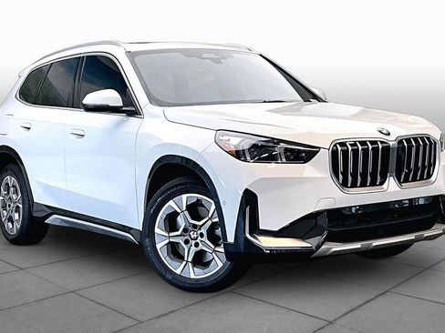 Used 2025 BMW X1 xDrive28i w/ Convenience Package AWD/4WD image 4