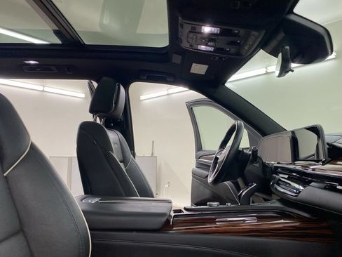 Certified 2023 Cadillac Escalade ESV Premium Luxury AWD/4WD image 21