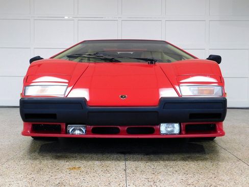 Used 1986 Lamborghini Countach Coupe image 2