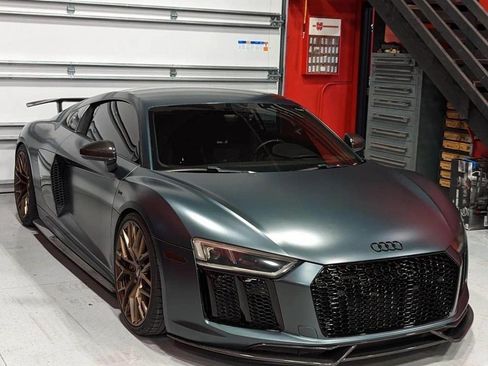 Used 2017 Audi R8 V10 plus w/ 20" Wheel Package AWD/4WD image 10