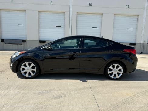 Used 2013 Hyundai Elantra Limited FWD image 4