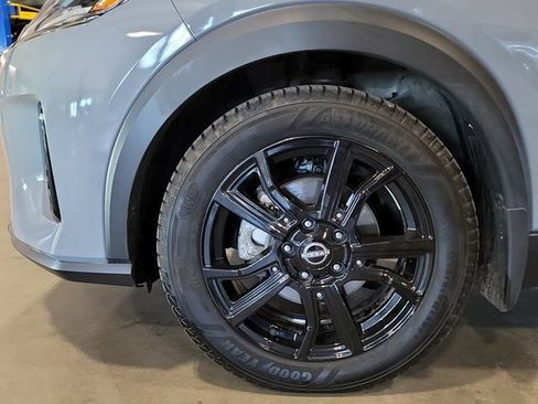 Used 2024 Nissan Kicks SR w/ SR Premium Package FWD image 10