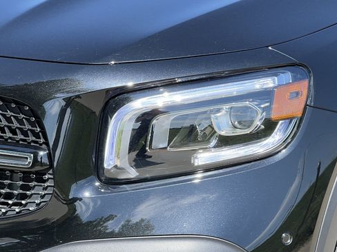 Certified 2023 Mercedes-Benz GLB 250 image 7