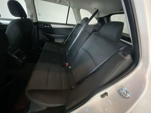 Used 2018 Subaru Outback 2.5i Premium image 22