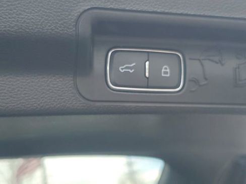 Certified 2023 Ford Explorer XLT w/ Equipment Group 202A image 9