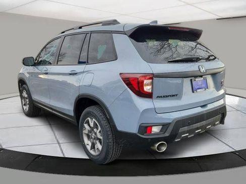 Used 2023 Honda Passport TrailSport image 3