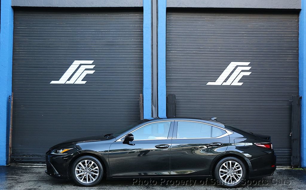 Used 2023 Lexus ES 350 w/ Accessory Package (Z2) FWD image 2
