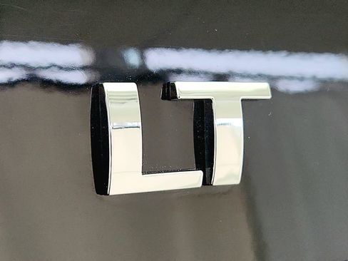 Used 2018 Chevrolet Tahoe LT image 40