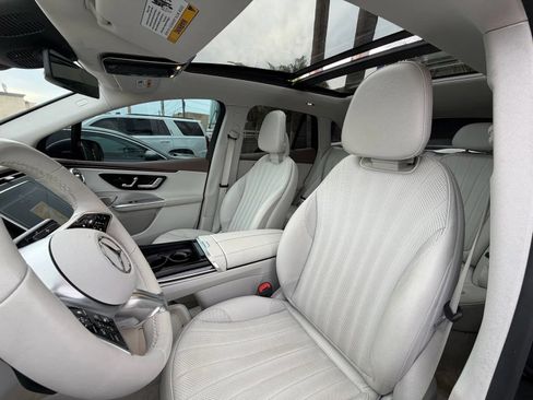 Used 2023 Mercedes-Benz EQE 500 4MATIC SUV image 9