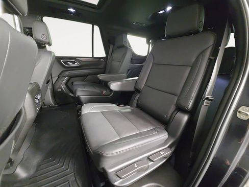 Used 2023 Chevrolet Tahoe Z71 w/ Z71 Off-Road Package AWD/4WD image 13