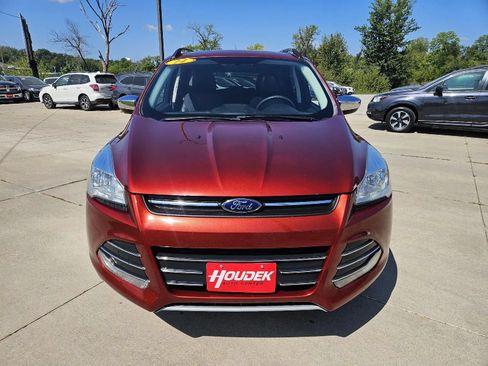 Used 2014 Ford Escape SE w/ SE Chrome Package FWD image 2
