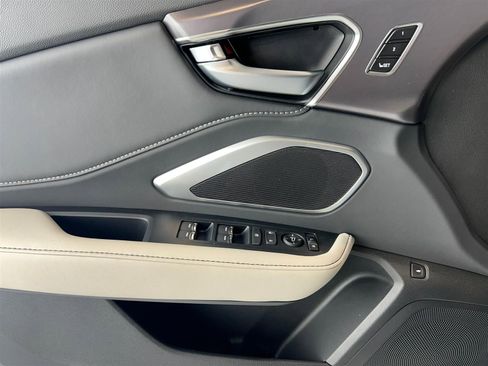 New 2025 Acura RDX SH-AWD image 16