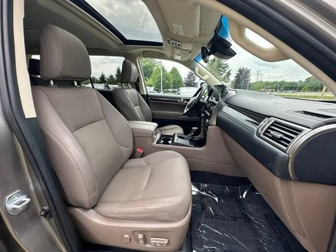 Used 2022 Lexus GX 460 Premium w/ Premium Plus Package AWD/4WD image 26