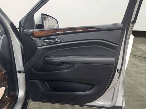 Used 2016 Cadillac SRX Luxury w/ Driver Awareness Package AWD/4WD image 21
