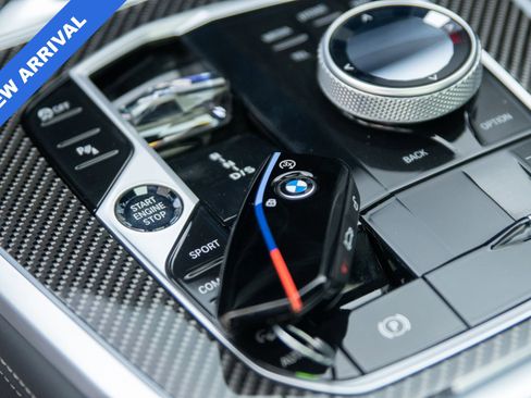 Used 2025 BMW X7 M60i w/ Executive Package image 11