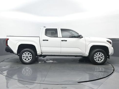 Used 2026 Toyota Tacoma SR RWD image 2