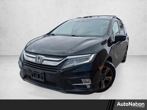 Used 2018 Honda Odyssey Touring image 1