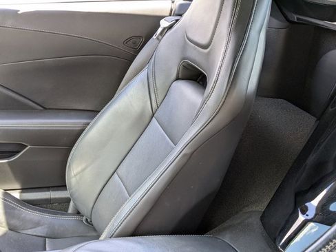 Used 2014 Chevrolet Corvette Stingray Convertible image 10