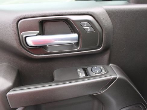 Used 2025 Chevrolet Silverado 2500 W/T RWD image 14