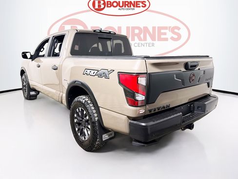 Used 2024 Nissan Titan PRO-4X w/ Pro-4x Convenience Package image 8