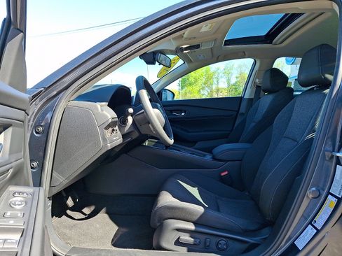 Used 2023 Honda Accord EX image 13