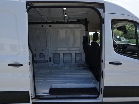 New 2025 Ford Transit 250 148 Medium Roof image 57