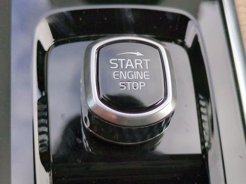 New 2026 Volvo XC60 B5 Plus w/ Protection Package Premier image 27