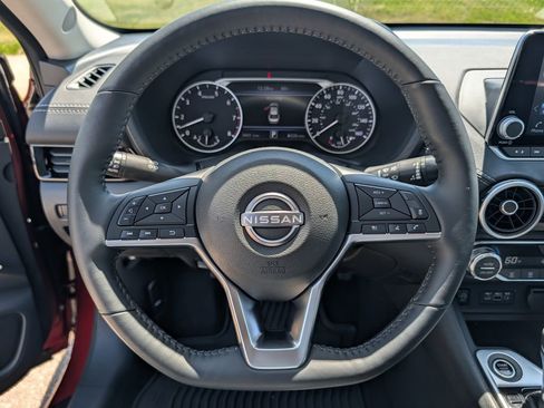 Used 2025 Nissan Sentra SV w/ All-Weather Package FWD image 30
