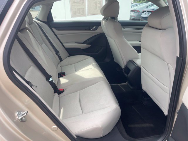 Used 2018 Honda Accord LX image 11