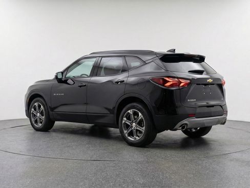 Used 2025 Chevrolet Blazer LT image 6