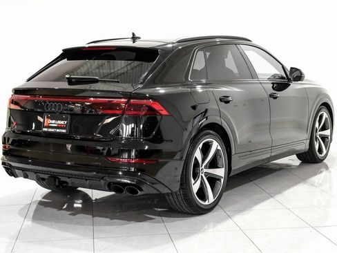 Used 2024 Audi SQ8 Premium Plus w/ Executive Package image 4
