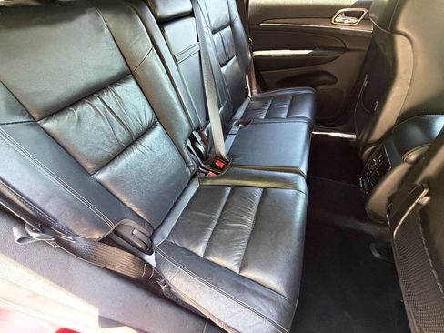 Used 2015 Jeep Grand Cherokee Limited AWD/4WD image 10