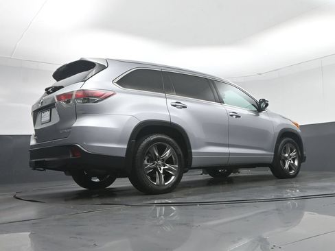 Used 2016 Toyota Highlander Limited w/ Driver Technology Package AWD/4WD image 71