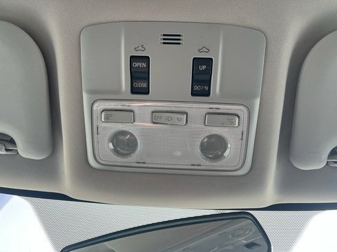 Used 2015 Toyota Corolla S image 22