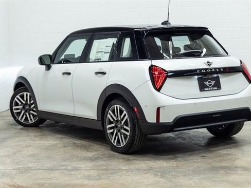 Certified 2025 MINI Cooper S image 13