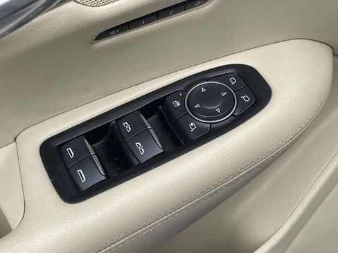 Used 2017 Cadillac XT5 Premium Luxury image 16