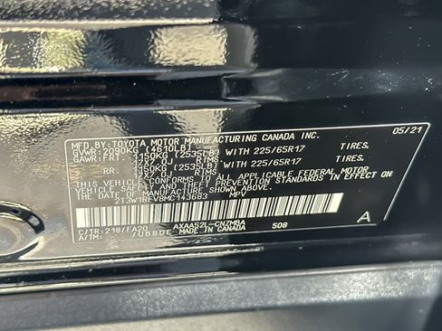 Certified 2021 Toyota RAV4 XLE FWD image 27