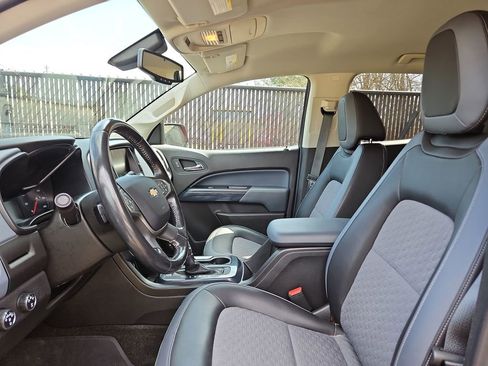 Used 2016 Chevrolet Colorado Z71 image 10