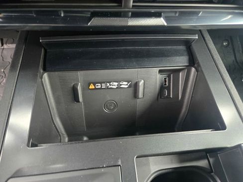 New 2026 GMC Hummer EV SUV image 19