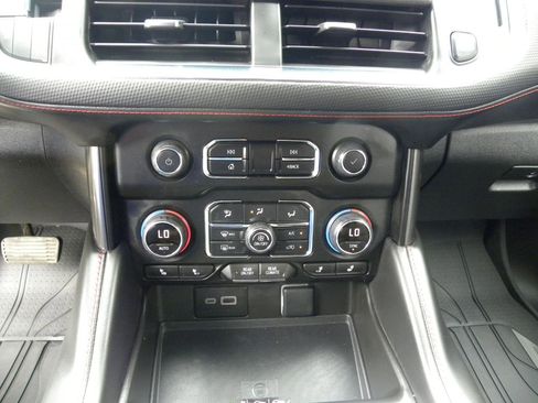 Used 2024 Chevrolet Tahoe RST w/ Luxury Package AWD/4WD image 12