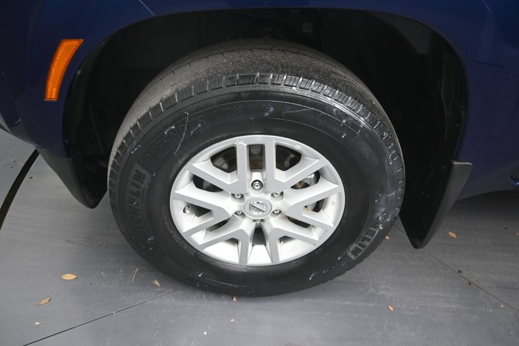 Used 2023 Nissan Frontier SV w/ SV Convenience Package RWD image 9