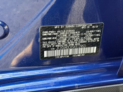 Used 2025 Subaru Crosstrek 2.5i Premium AWD/4WD image 31