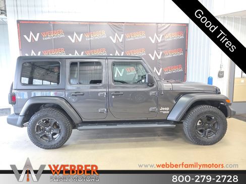 Used 2020 Jeep Wrangler Unlimited Sport S AWD/4WD image 3