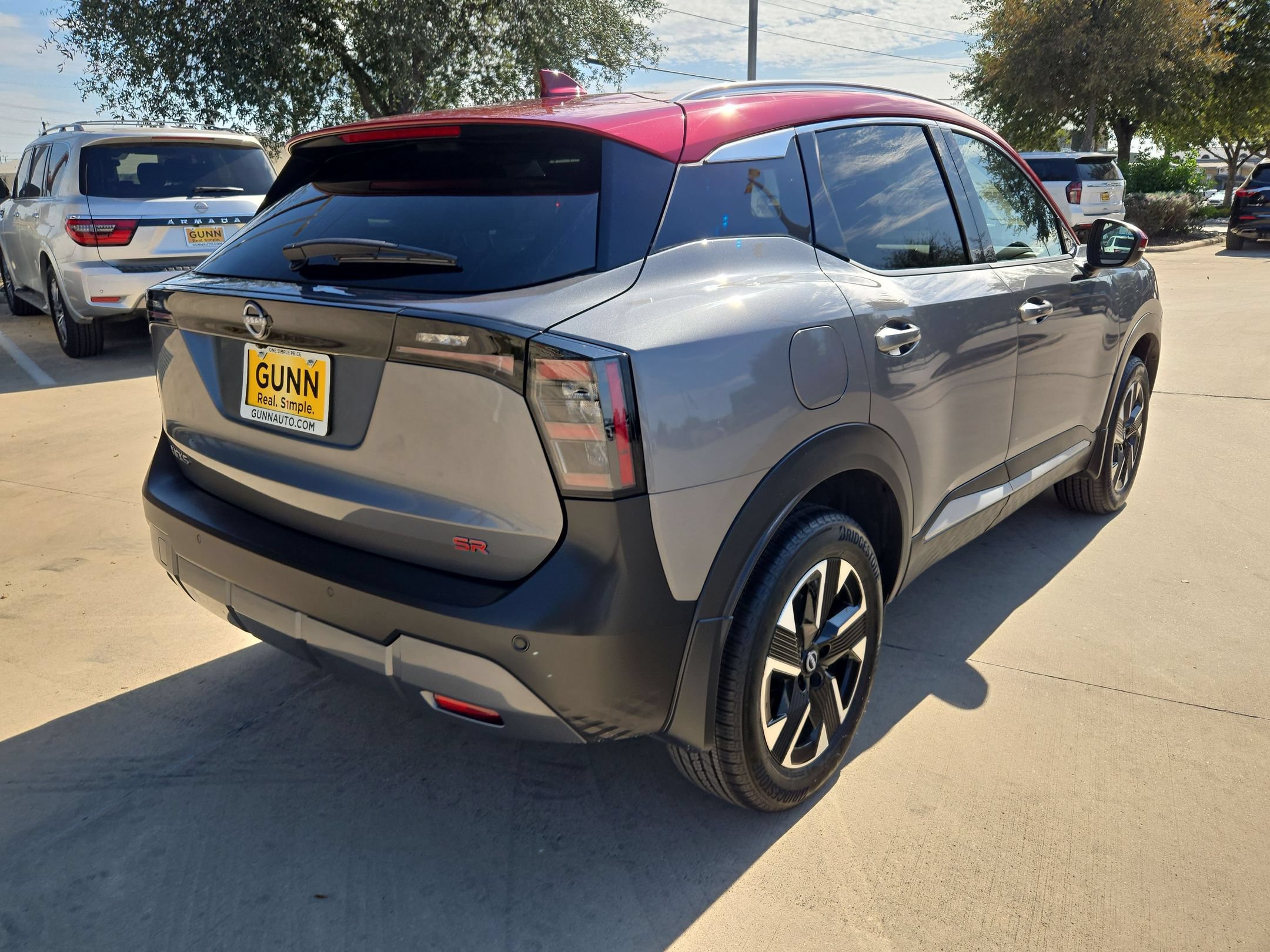 Certified 2025 Nissan Kicks SR FWD image 3